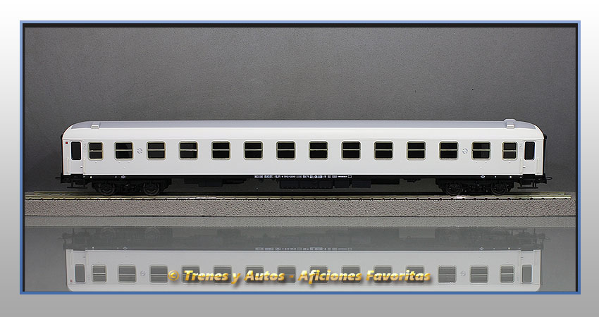 Coche pasajeros B12 "Transición" - Renfe